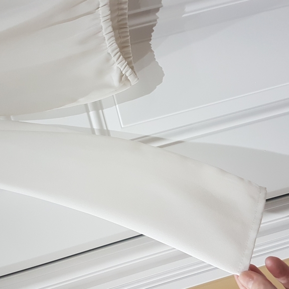 Off white blouse - Picture 2 of 3